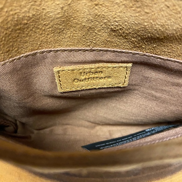 Urban Outfitters Muni Leather Cross body Bag - Picture 11 of 13